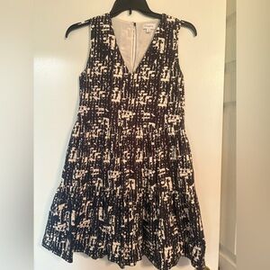Evereve Women's Black and White Patterned Dress - sz S